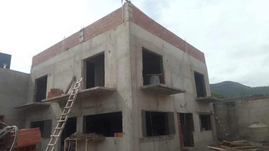 Vivienda durante etapa de construcción